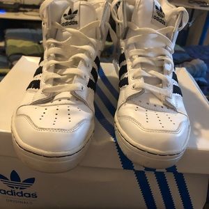 Men’s Adidas Jermey Scott Wing sneakers